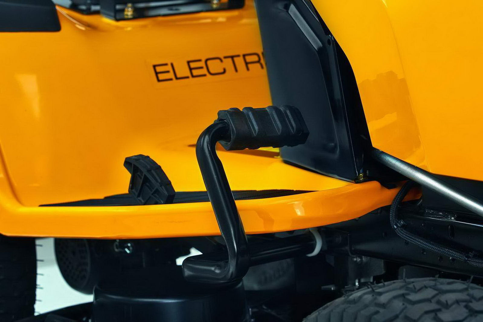 Cub Cadet XT2 ES107 Akku Rasentraktor