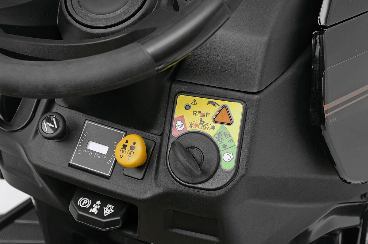 Black Edition 285/106 TWIN KH TRAC Rasentraktor mit Winterpaket 120 Plus