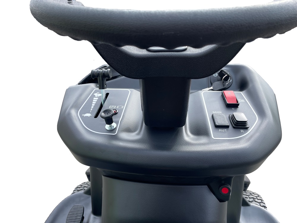 Black Edition BL 270/102 Twin H Rasentraktor by Efco