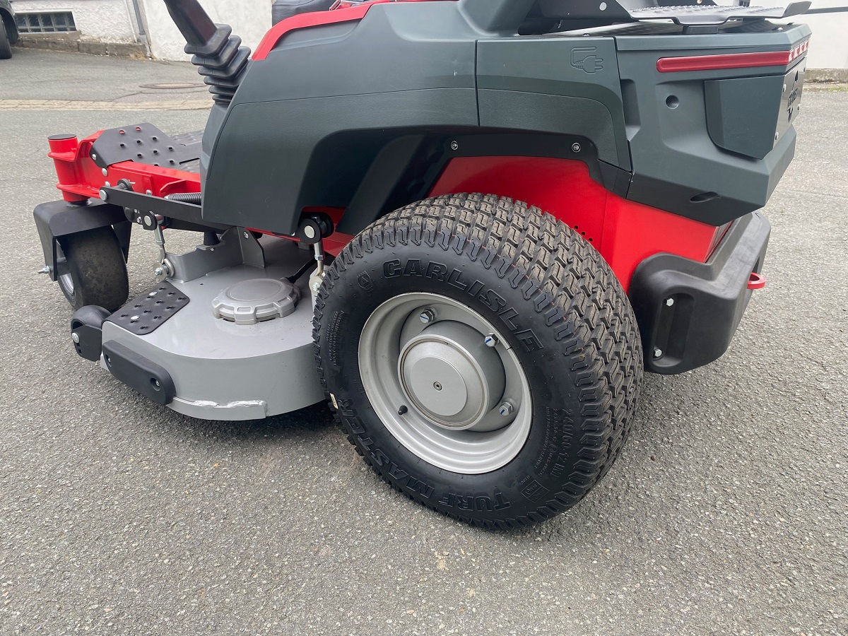 Cramer 82ZTC132 82V Optimus Z Zero Turn | Nullwendekreismäher