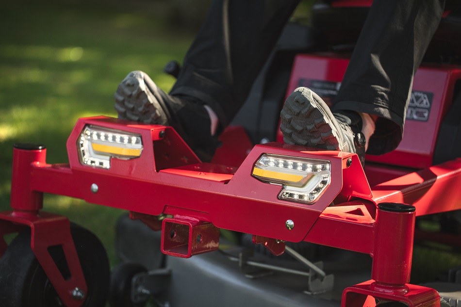 Cramer 82ZT107 Aufsitzmäher inkl. 6x Akku und Transport-Schnellladegerät