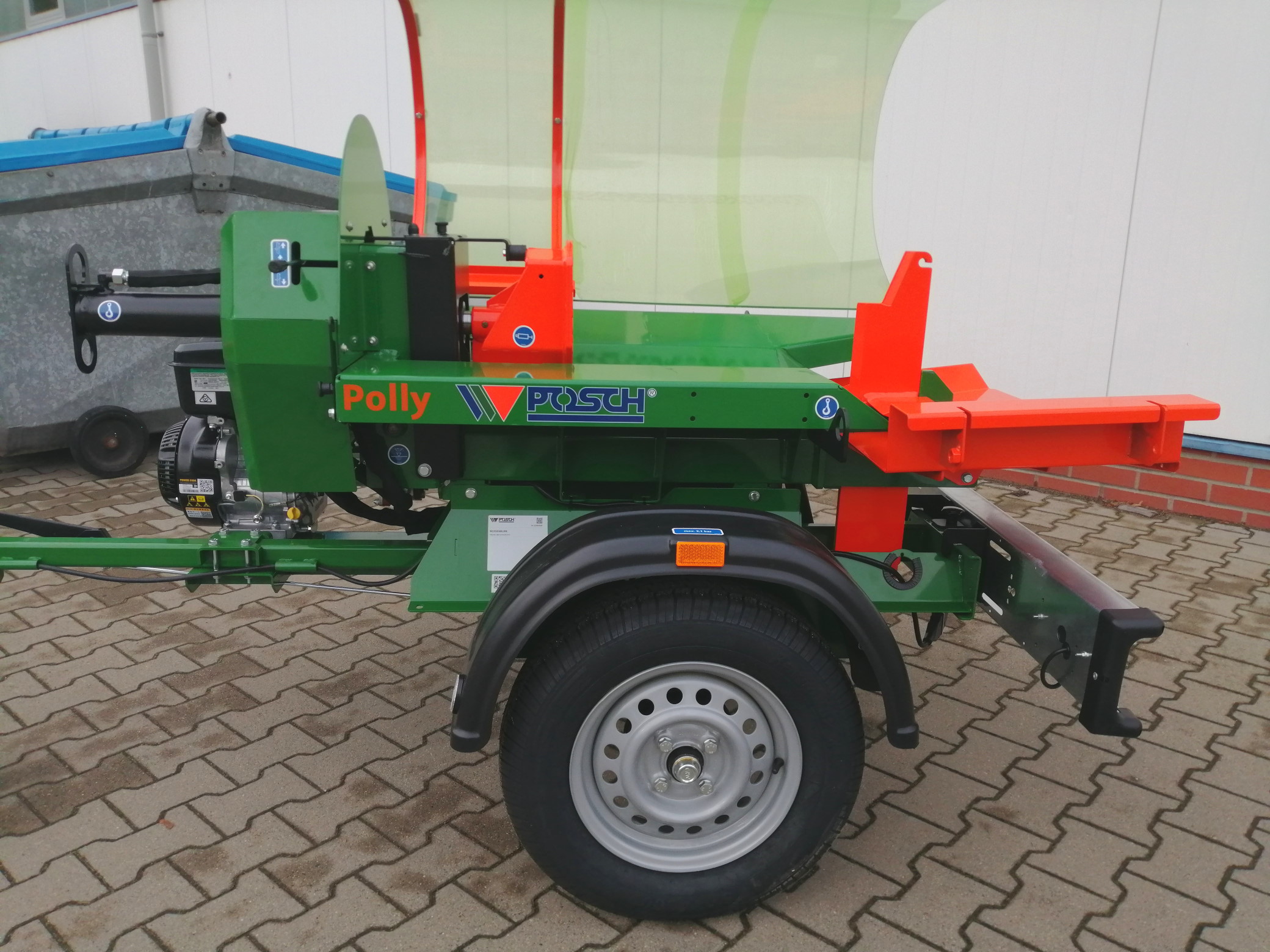 Posch Holzspalter Polly B9,7-R mit Strassenfahrwerk