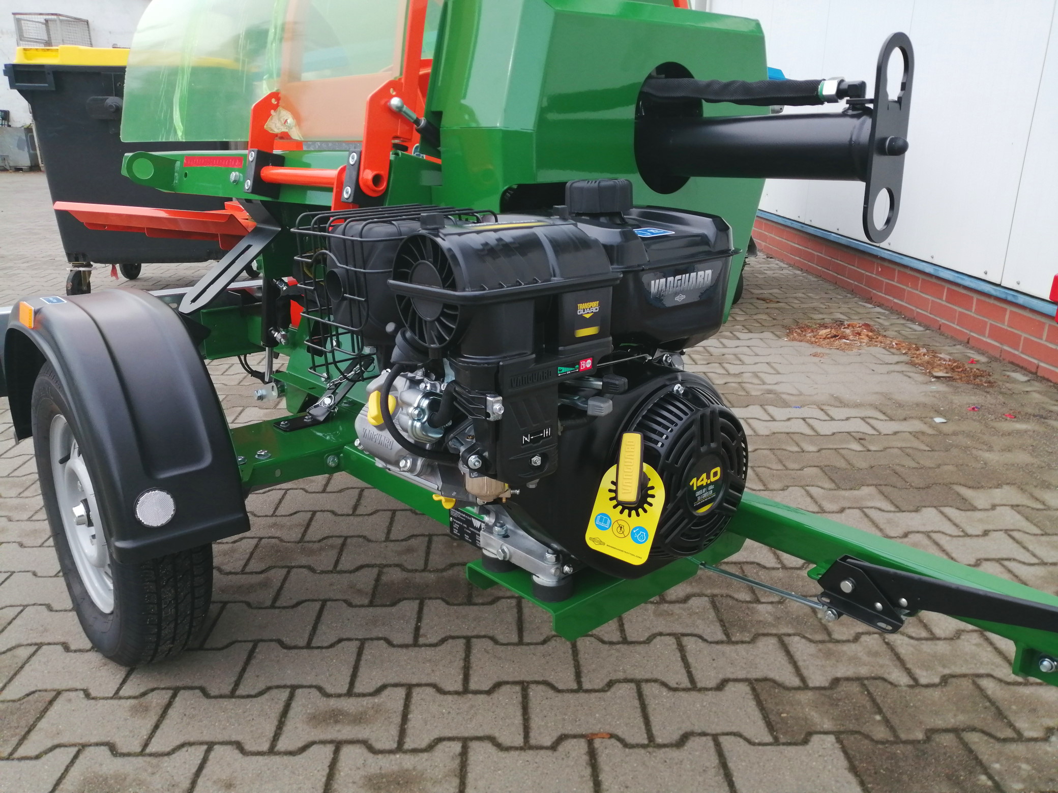 Posch Holzspalter Polly B9,7-R mit Strassenfahrwerk