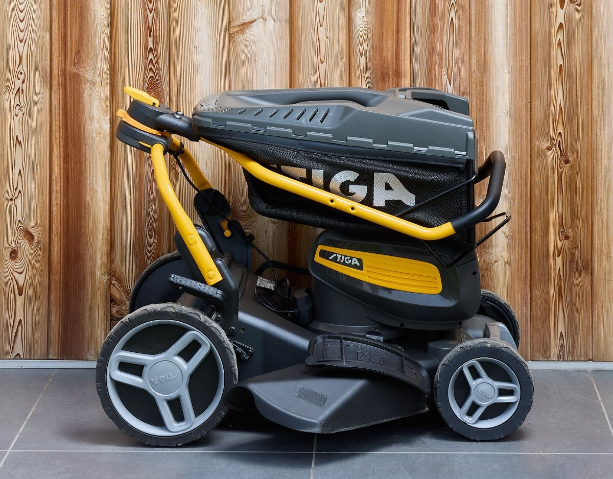 Stiga Combi 753e V Rasenmäher inkl. 2x Akku und 1x Ladegerät